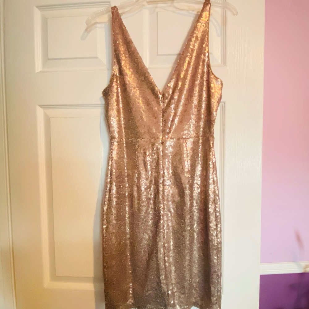 Lulus Champagne/rose mini cocktail dress M